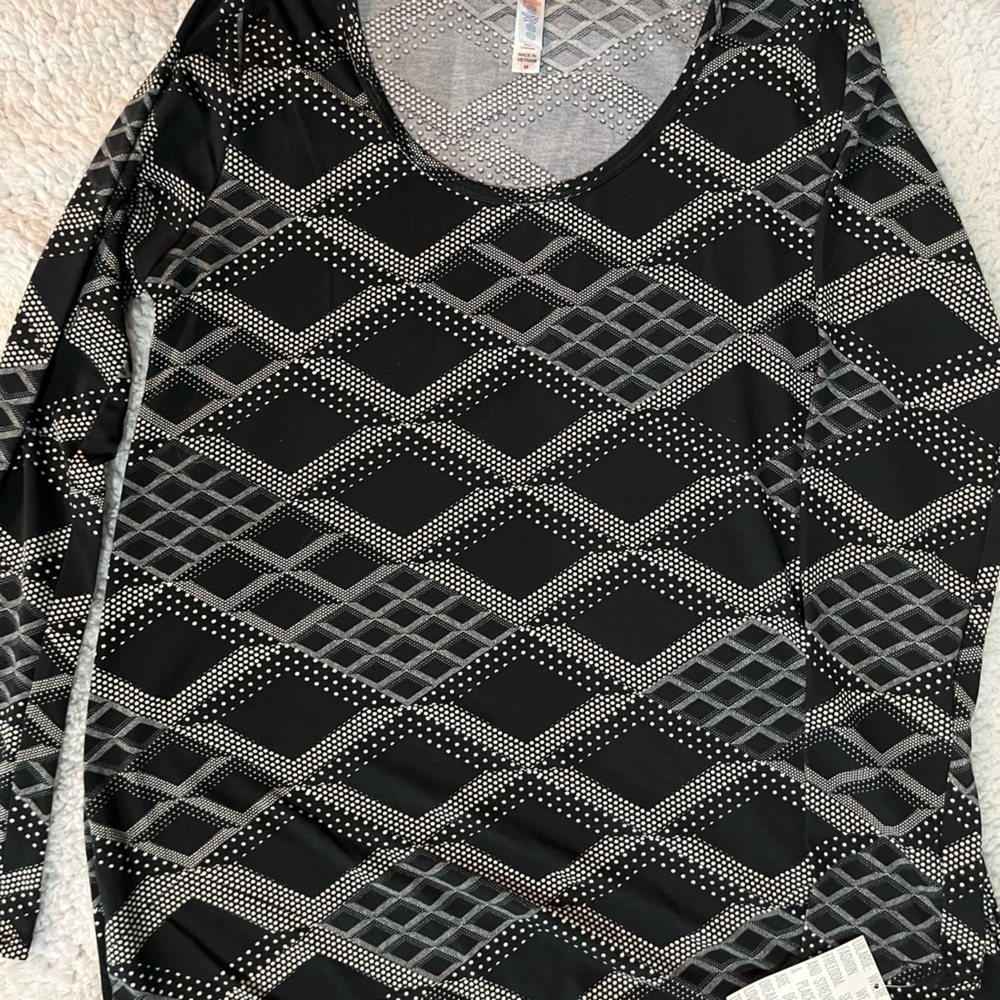 LuLaRoe Lynnae Long Sleeve Top